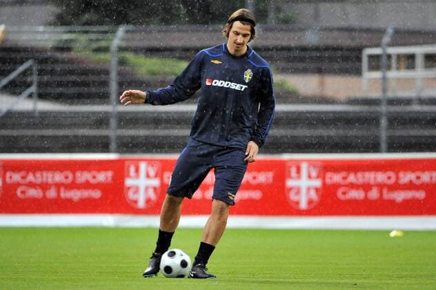 Zlatan Ibrahimovic (Schweden) am Ball -  Fußball EM Herren Vorschau Euro 2008, Nationalteam, Training, Trainingslager Einzelbild Lugano Dynamik,