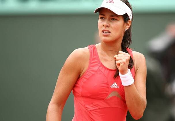 Ana Ivanovic (Serbien) erreicht das Finale der French Open 2008 und klettert infolgedessen auf Rang 1 der Weltrangliste -  Tennis Damen French Open 2008, Grand Slam, WTA Tour Einzelbild Roland Garros Paris Freude,