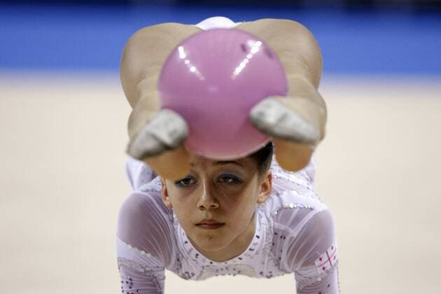 Keteavani Asitashvili (Georgien) - Ballübung Rhythmische Sportgymnastik EM Damen EM 2008, Gymnastik, RSG, Jugend, Nachwuchs, Junioren Einzelbild Turin