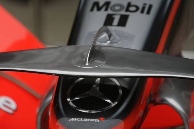 McLaren Mercedes Frontflügel mit einer Zusatzverstrebung -  Motorsport Grand Prix Herren Großer Preis von Kanada 2008, Formel 1 Weltmeisterschaft, F1, F, GP, WM Einzelbild Montreal