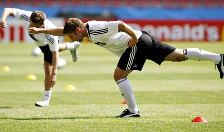 Thomas Hitzlsperger (Deutschland) -  Fußball EM Herren Euro 2008, Nationalmannschaft, Training Einzelbild Klagenfurt Fußball EM Herren Euro 2008, Nationalmannschaft, Training Einzelbild Klagenfurt