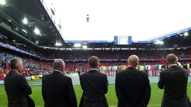 Funktionäre anläßlich der Eröffnungsfeier der EM 2008 -  Fußball EM Herren Euro 2008, Eröffnungsfeier, Eröffnung, Feier, Zeremonie Gruppe Basel Fußball EM Herren Euro 2008, Eröffnungsfeier, Eröffnung, Feier, Zeremonie Gruppe Basel