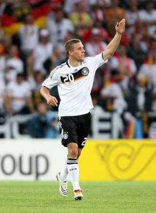 Torschütze Lukas Podolski (Deutschland) jubelt - Fußball Länderspiel Herren EURO 2008, EM, Nationalteam, Einzelbild Klagenfurt Freude, Fußball Länderspiel Herren EURO 2008, EM, Nationalteam, Einzelbild Klagenfurt Freude,
