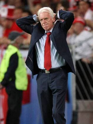 Nationaltrainer Leo Beenhakker (Polen) Fußball EM Herren Euro 2008, Nationalmannschaft, Länderspiel, Einzelbild Klagenfurt Enttäuschung, Fußball EM Herren Euro 2008, Nationalmannschaft, Länderspiel, Einzelbild Klagenfurt Enttäuschung,