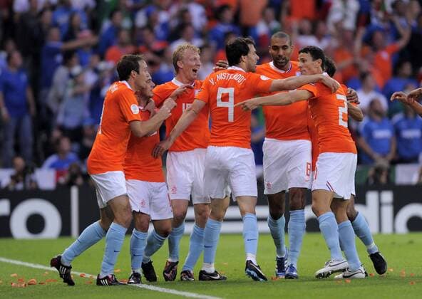 Torjubel Niederlande Fußball EM Herren EURO 2008, Länderspiel, Nationalmannschaft, Nationaltrikot Gruppe Bern Freude, Fußball EM Herren EURO 2008, Länderspiel, Nationalmannschaft, Nationaltrikot Gruppe Bern Freude,