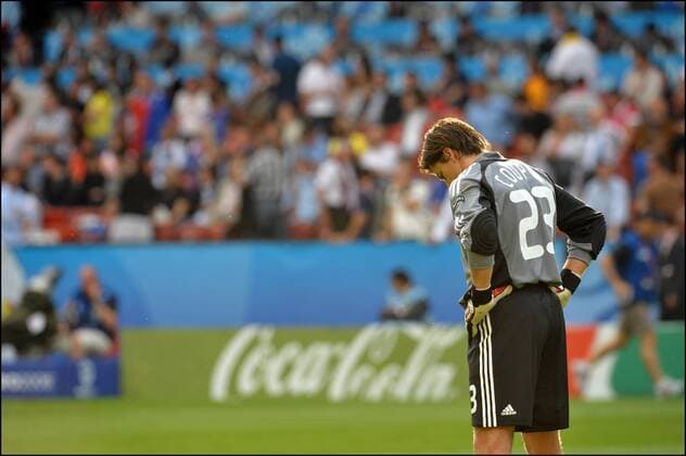 Torwart Gregory Coupet (Frankreich) -  Fußball Länderspiel Herren EURO 2008, EM, Nationalmannschaft, Nationaltrikot Einzelbild Zürich Fußball Länderspiel Herren EURO 2008, EM, Nationalmannschaft, Nationaltrikot Einzelbild Zürich