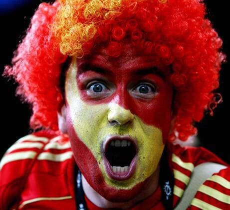 Spanischer Fan mit Gesichtsbemalung -  Fußball EM Herren Euro 2008, Länderspiel, Nationalteam, Spanien Porträt Innsbruck Freude, Fußball EM Herren Euro 2008, Länderspiel, Nationalteam, Spanien Porträt Innsbruck Freude,