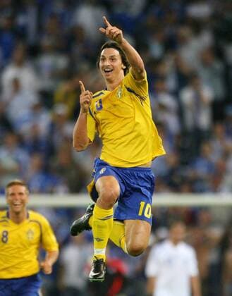 Zlatan Ibrahimovic (Schweden) - Torjubel - Fußball EM Herren Euro 2008, Länderspiel, Nationalteam, Nationaltrikot Einzelbild Salzburg Freude, Fußball EM Herren Euro 2008, Länderspiel, Nationalteam, Nationaltrikot Einzelbild Salzburg Freude,