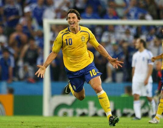 Zlatan Ibrahimovic (Schweden) - Torjubel - Fußball EM Herren Euro 2008, Länderspiel, Nationalteam, Nationaltrikot Einzelbild Salzburg Freude, Begeisterung, Fußball EM Herren Euro 2008, Länderspiel, Nationalteam, Nationaltrikot Einzelbild Salzburg Freude, Begeisterung,