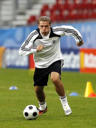 Lukas Podolski (Deutschland) -  Fußball EM Herren EURO 2008, Nationalmannschaft, Training Einzelbild Klagenfurt Dynamik, Fußball EM Herren EURO 2008, Nationalmannschaft, Training Einzelbild Klagenfurt Dynamik,