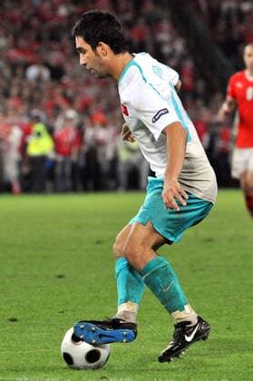 Arda Turan (Türkei) -  Fußball EM Herren Euro 2008, Länderspiel, Nationalteam, Nationaltrikot Einzelbild Basel Dynamik,