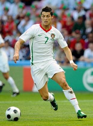Cristiano Ronaldo (Portugal) - Fußball EM Herren Euro 2008, Länderspiel, Nationalteam, Nationaltrikot Einzelbild Genf Dynamik,