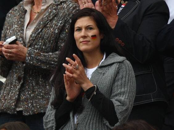 Petra, Frau von Torsten Frings (beide Deutschland), auf der Tribüne Fußball EM Herren EURO 2008, Länderspiel, Nationalteam Einzelbild Klagenfurt