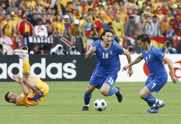 Gianluca Zambrotta (li.) und Alessandro del Piero (beide Italien) -  Fußball Länderspiel Herren EURO 2008, EM, Nationaltrikot, Nationalteam, Italien - Rumänien Gruppe Zürich