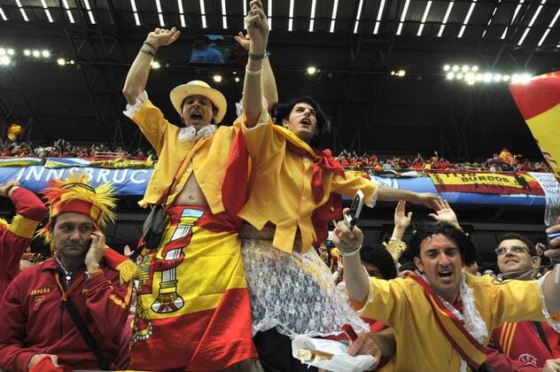 Spanische Fans Fußball Länderspiel Herren EURO 2008, EM, Nationalteam, Gruppe Innsbruck Freude,