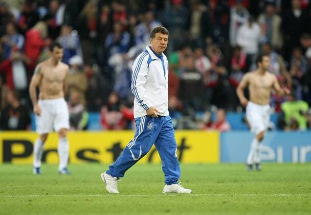 Nationaltrainer Otto Rehhagel (Griechenland) enttäuscht Fußball EM Herren Euro 2008, Länderspiel, Nationalteam, Einzelbild Salzburg Enttäuschung,