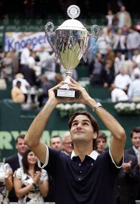 Roger Federer (Schweiz) - Sieger der Gerry Weber Open 2008 Tennis Herren Gerry Weber Open 2008, ATP Tour, Finale Einzelbild Halle Westfalen Tennis Herren Gerry Weber Open 2008, ATP Tour, Finale Einzelbild Halle Westfalen