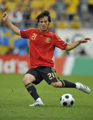 David Silva (Spanien) am Ball Fußball Länderspiel Herren EURO 2008, EM, Nationalteam, Nationaltrikot, Einzelbild Innsbruck Dynamik, Fußball Länderspiel Herren EURO 2008, EM, Nationalteam, Nationaltrikot, Einzelbild Innsbruck Dynamik,