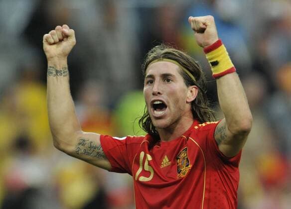 Sergio Ramos (Spanien) - Torjubel Fußball Länderspiel Herren EURO 2008, EM, Nationalteam, Nationaltrikot, Einzelbild Innsbruck Freude, Fußball Länderspiel Herren EURO 2008, EM, Nationalteam, Nationaltrikot, Einzelbild Innsbruck Freude,