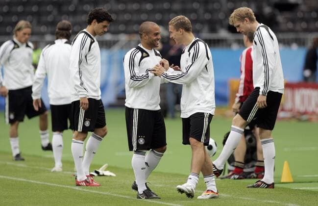 Lukas Podolski (re.) und David Odonkor (beide Deutschland) Fußball EM Herren Euro 2008, Training, Nationalteam, Gruppe Wien Fußball EM Herren Euro 2008, Training, Nationalteam, Gruppe Wien