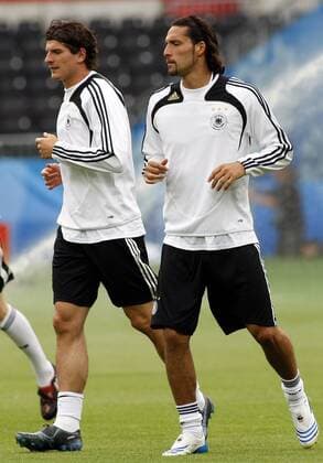 Kevin Kuranyi (re.) und Mario Gomez (beide Deutschland) -  Fußball EM Herren Euro 2008, Training, Nationalteam, Gruppe Wien