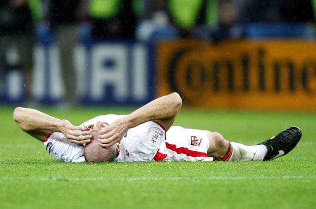 Jan Koller (Tschechien) enttäuscht - Fußball EM Herren Euro 2008, Länderspiel, Nationalteam, Nationaltrikot, Einzelbild Genf Enttäuschung, Fußball EM Herren Euro 2008, Länderspiel, Nationalteam, Nationaltrikot, Einzelbild Genf Enttäuschung,
