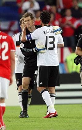 Michael Ballack und Torwart Jens Lehmann (beide Deutschland) - Schlussjubel Fußball EM Herren Euro 2008, Länderspiel, Nationalmannschaft, Gruppe Wien Freude,