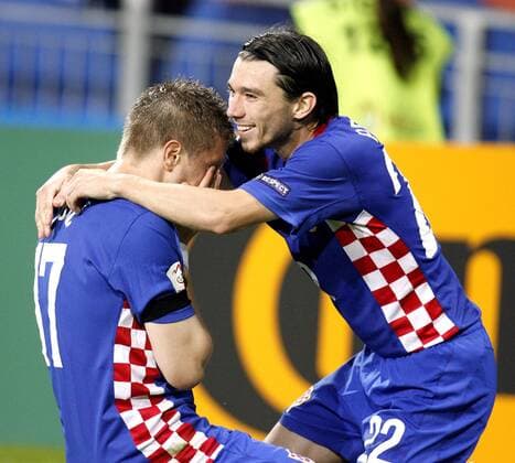 Danijel Pranjic (re.) und Ivan Klasnic (beide Kroatien) - Torjubel -  Fußball EM Herren Euro 2008, Länderspiel, Nationalmannschaft, Nationaltrikot, Gruppe Klagenfurt Freude, Fußball EM Herren Euro 2008, Länderspiel, Nationalmannschaft, Nationaltrikot, Gruppe Klagenfurt Freude,