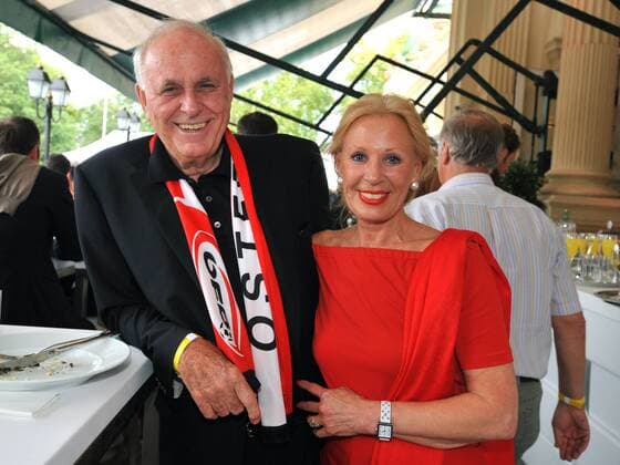 Michael Kuhn (Österreich Präsident Sports Media Austria) mit seiner Ehefrau Helga -  Fußball EM Herren Euro 2008 Gruppe Wien