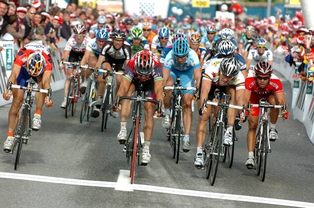 Robbie McEwen (Australien Silence Lotto, Mitte) gewinnt die 4. Etappe der Tour de Suisse 2008 vor Oscar Freire Gomez (Spanien Rabobank, li.) und Gerald Ciolek (Deutschland High Road) -  Radsport Herren Tour de Suisse 2008, ProTour, Straßenradsport, Straße, Rad, Gruppe 4. Etappe: Gossau - Domat Ems Dynamik, Radsport Herren Tour de Suisse 2008, ProTour, Straßenradsport, Straße, Rad, Gruppe 4. Etappe: Gossau - Domat Ems Dynamik,
