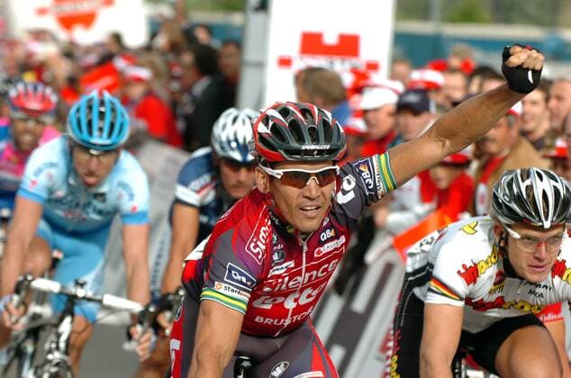 Robbie McEwen (Australien Silence Lotto) gewinnt die 4. Etappe der Tour de Suisse 2008, Gerald Ciolek (Deutschland High Road, re.) belegt Platz 3 -  Radsport Herren Tour de Suisse 2008, ProTour, Straßenradsport, Straße, Rad, Gruppe 4. Etappe: Gossau - Domat Ems Freude, Radsport Herren Tour de Suisse 2008, ProTour, Straßenradsport, Straße, Rad, Gruppe 4. Etappe: Gossau - Domat Ems Freude,