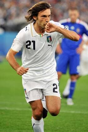 Andrea Pirlo (Italien) - Torjubel -  Fußball EM Herren Euro 2008, Länderspiel, Nationalteam, Nationaltrikot Einzelbild Zürich Freude,