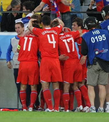 Torjubel Russland Fußball EM Herren Euro 2008, Länderspiel, Nationalteam, Nationaltrikot, Gruppe Innsbruck Freude,