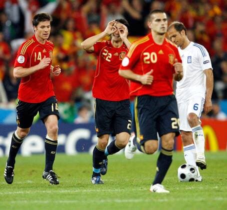 Xabi Alonso (li.) und Ruben de la Red (2.v.li., beide Spanien) - Torjubel -  Fußball EM Herren Euro 2008, Länderspiel, Nationalmannschaft, Gruppe Salzburg Freude,