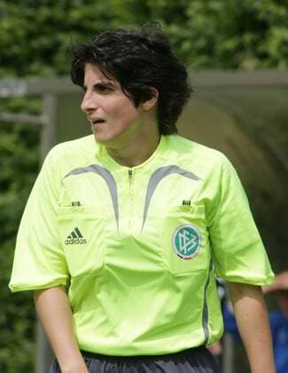 Schiedsrichterin Riem Hussein Fußball 1. BL Damen Saison 2007 2008, Frauen, Frauenfußball Einzelbild Hamburg Fußball 1. BL Damen Saison 2007 2008, Frauen, Frauenfußball Einzelbild Hamburg