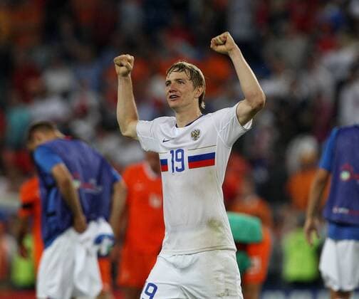 Roman Pavlyuchenko (Rußland) jubelt über den Halbfinaleinzug bei der Euro 2008 Fußball EM Herren Euro 2008, Länderspiel, Viertelfinale, Nationalteam, Nationaltrikot Einzelbild Basel Begeisterung, Freude,