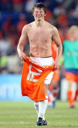 Andrei Arshavin (Rußland) nach dem Erreichen des EM Halbfinales von Emotionen überwältigt -  Fußball EM Herren EURO 2008, Länderspiel, Nationalmannschaft, Nationaltrikot Viertelfinale Einzelbild premiumd Basel Glück, Freude, Begeisterung,