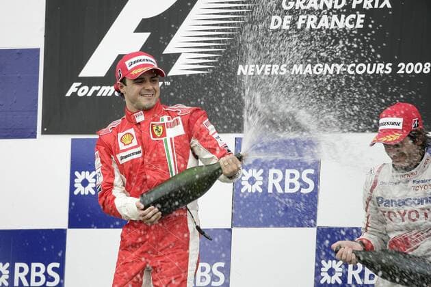Felipe Massa (Brasilien Ferrari) - Sieger GP von Frankreich 2008 Motorsport Grand Prix Herren Großer Preis von Frankreich 2008, Formel 1 Weltmeisterschaft, F1, F, GP, WM Einzelbild Magny Cours Freude, Begeisterung,