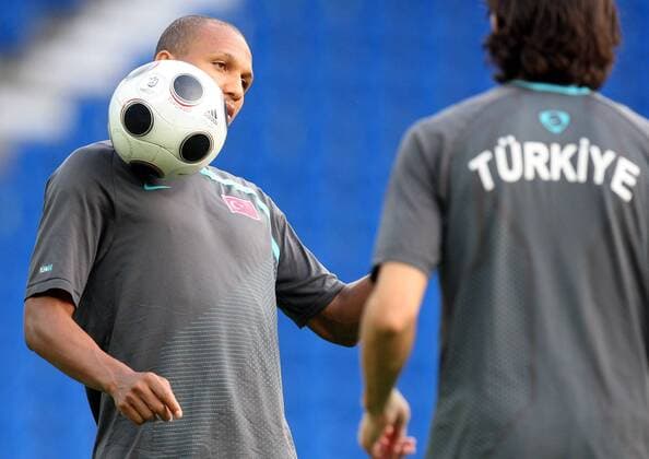 Mehmet Aurelio (Türkei) -  Fußball EM Herren Euro 2008, Nationalteam, Training Gruppe Basel