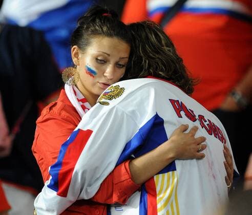 Enttäuschte Russland Fans - Fußball EM Herren Euro 2008, Länderspiel, Halbfinale, Nationalteam, Gruppe Wien Enttäuschung,