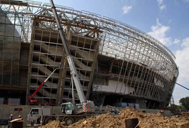 Baustelle Zentralstadion Shakhtar, Heimspielstätte von Shakhtar Donezk und Austragungsort der Euro 2012 - (EN00165673018) Fußball EM Herren Vorschau 2008, Euro 2012, Stadion, Fußballstadion, außen, Außenansicht, Wettkampfstätte Totale Zentralstadion o0 Shachtjor, Shakhtyor Donezk, Donbas Arena, Donbass