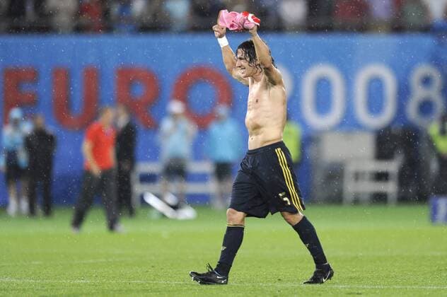 Carles Puyol (Spanien) - Schlussjubel Fußball EM Herren Euro 2008, Länderspiel, Halbfinale, Nationalmannschaft, Nationaltrikot Einzelbild Wien Freude,