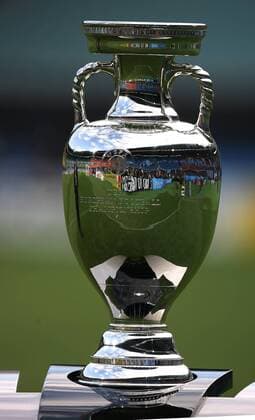 Coupe Henri Delaunay Fußball EM Herren Euro 2008, Länderspiel, Finale, Fotoshooting Einzelbild Wien