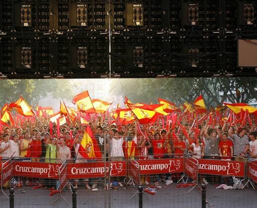 Public Viewing spanischer Fans in Valencia -  - NOxONLINExUSE Fußball Länderspiel Herren EURO 2008, EM, Nationalteam, Finale, Totale Freude, Begeisterung