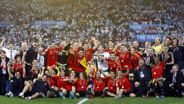 Europameister 2008 - Spanien -  - NOxONLINExUSE Fußball EM Herren EURO 2008, Länderspiel, Finale, Nationalteam, Nationaltrikot Totale Wien Freude,