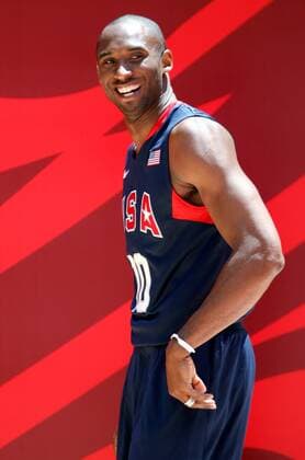 Kobe Bryant (USA) führt das Aufgebot für die Olympische Spiele an -  (NYP20080630110) Basketball OS Sommer Herren Vorschau Olympische Spiele 2008, Sommerspiele, Nationalmannschaft, Nationaltrikot, Olympiakader Einzelbild New York, NY, N Y Freude,