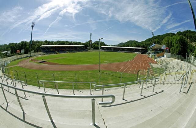 Innenansicht des Stadions Oberwerth, Heimspielstätte von TuS Koblenz Fußball 2. BL Herren Saison 2008 2009, TuS Koblenz Totale Oberwerth Stadion Koblenz Leere,