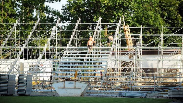 Neubau der Südtribüne im Stadion der Freundschaft, der Heimspielstätte des FC Energie Cottbus Fußball 1. BL Herren Saison 2008 2009, Training, Trainingsauftakt, FC Energie Cottbus Totale Stadion der Freundschaft Cottbus