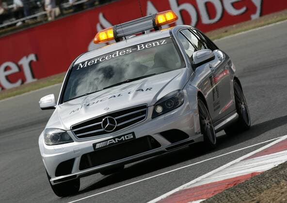 Rennarzt im Medical Car Motorsport Grand Prix Herren Großer Preis von England 2008, Formel 1 Weltmeisterschaft, F1, F, GP, WM, Training Einzelbild Silverstone