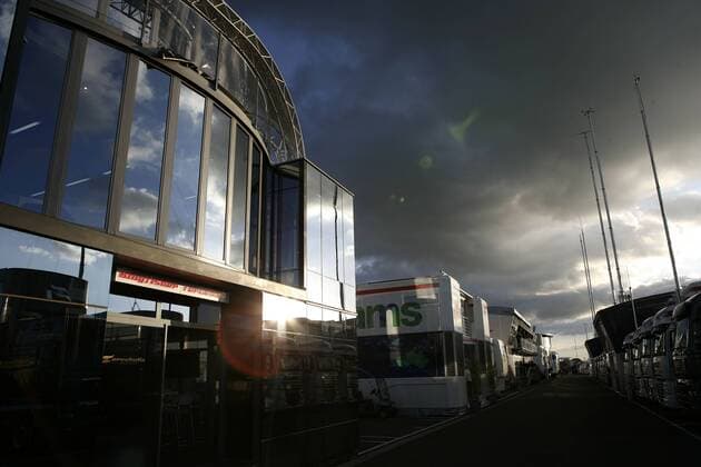 Motorhome in Silverstone Motorsport Grand Prix Herren Großer Preis von England 2008, Formel 1 Weltmeisterschaft, F1, F, GP, WM, Training Totale Silverstone